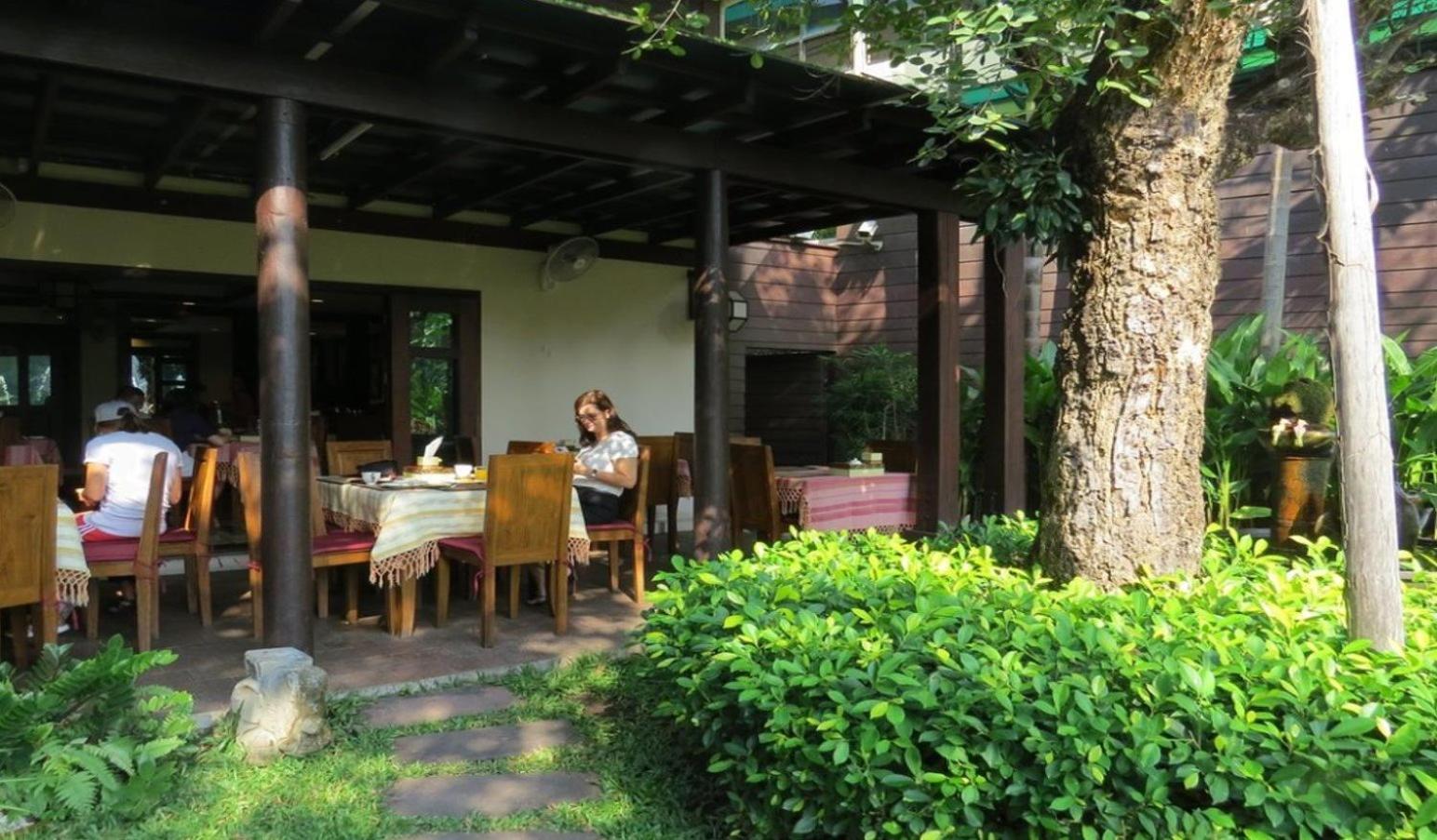 Viang Thapae Resort Chiang Mai Exterior photo