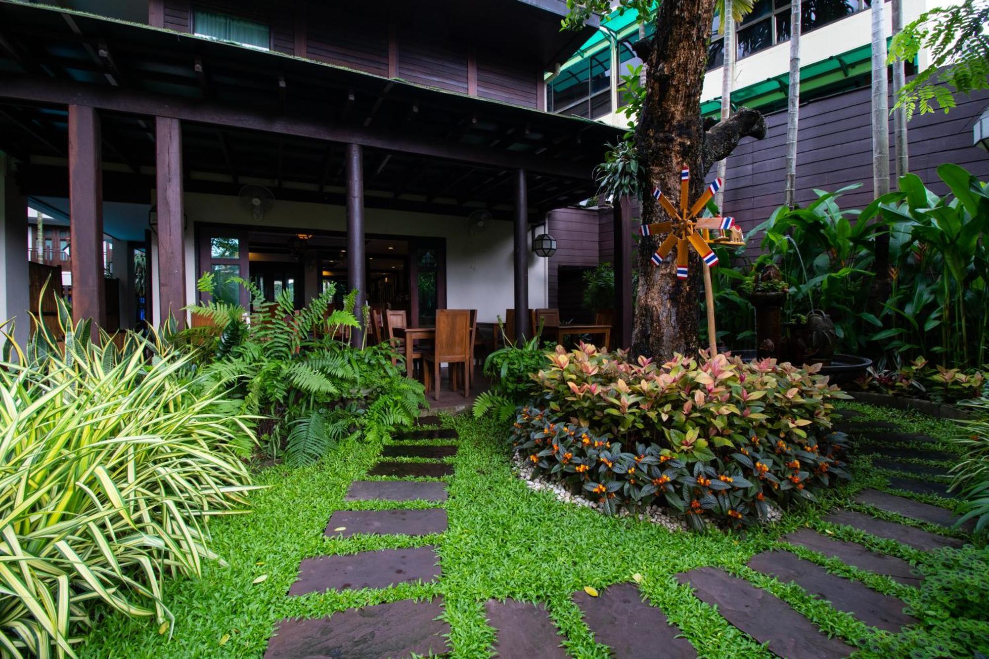 Viang Thapae Resort Chiang Mai Exterior photo